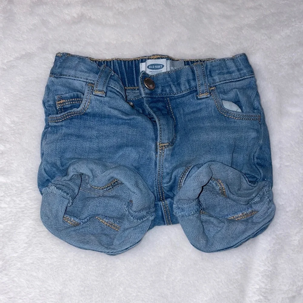 Old Navy size 18 to 24 months shorts adjustable waist